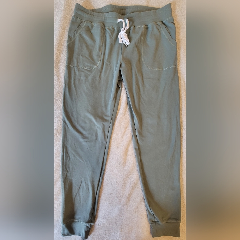 Women's ZYIA Muted Moss Unwind Joggers - Picture 2 of 7